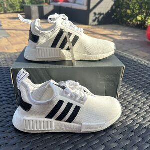 Adidas NMD_R1 J Kid's Athletic Shoes White Black FZ0261 Size 4.5